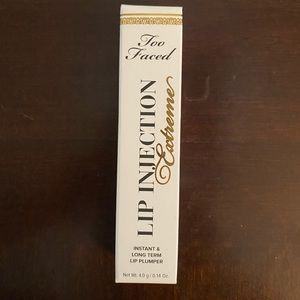 Too Faced Lip Injection Extreme